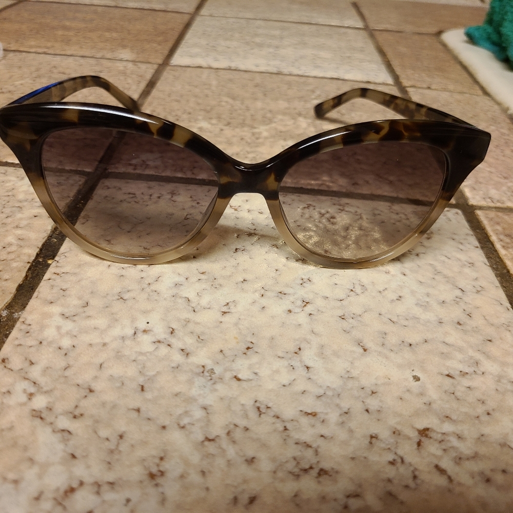 Vera Wang Sunglasses